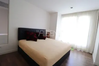 ขายคอนโดมิเนียม เดอะรูม สาทร-ตากสิน  47.7 sq.m, 1 ห้องนอน