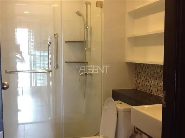 ขาย และให้เช่าคอนโดมิเนียม ไดมอนด์ สุขุมวิท  33.7 sq.m, 1 ห้องนอน