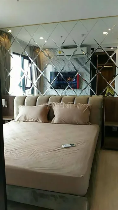 ขายพร้อมผู้เช่าคอนโดมิเนียม ไลฟ์ อโศก  35 sq.m, 1 ห้องนอน