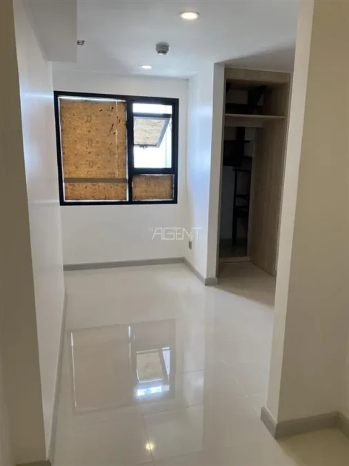 ขายคอนโดมิเนียม ไนท์ บริดจ์ ไพร์ม สาทร  57 sq.m, 2 ห้องนอน Duplex