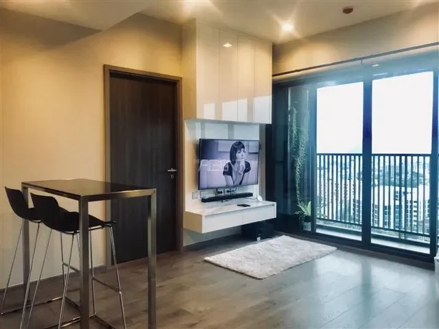 ขายพร้อมผู้เช่าคอนโดมิเนียม วิสซ์ดอม อเวนิว รัชดา-ลาดพร้าว  52.16 sq.m, 2 ห้องนอน