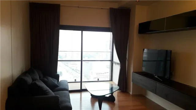 ขายพร้อมผู้เช่าคอนโดมิเนียม เซอร์เคิล ลิฟวิ่ง โปรโตไทป์  80 sq.m, 2 ห้องนอน