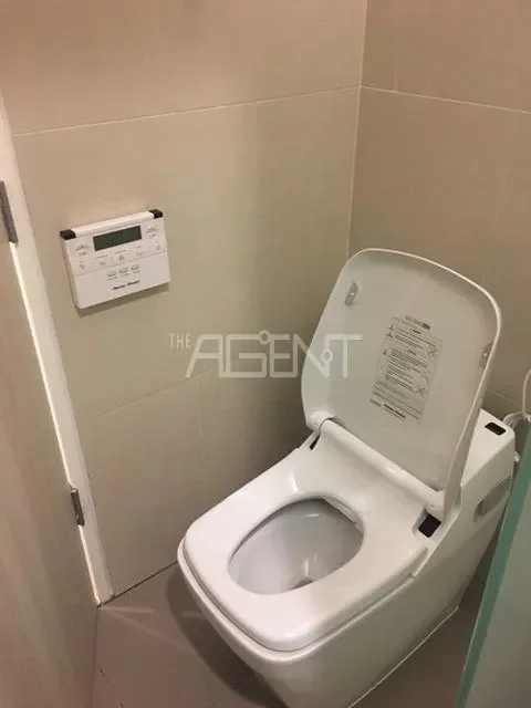 ขายพร้อมผู้เช่าคอนโดมิเนียม เดอะ ลุมพินี 24  65 sq.m, 2 ห้องนอน