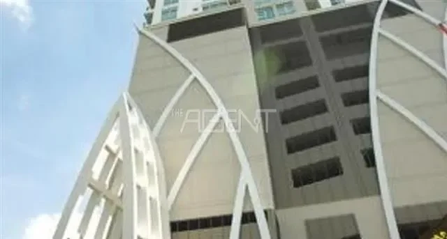 ขายคอนโดมิเนียม เดอะ คอมพลีท นราธิวาส  60 sq.m, 2 ห้องนอน