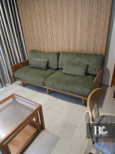 คอนโดไลฟ์สไตล์คนเมือง สะดวกด้วย BTS เพลินจิต และใกล้ศูนย์การค้าชั้นนำ ทั้ง Central Embassy, Central Chidlom, Gaysorn Village และโรงแรมระดับไฮเอนด์อีกมากมาย หนึ่งเดียวบนถนนวิทยุ สัมผัสเอกลักษณ์งานดีไซน์ที่แตกต่าง ด้วยสไตล์ Modern Thai Colonial ผสมผสานความ 