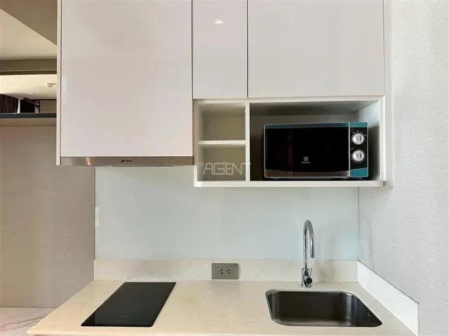 ขายพร้อมผู้เช่าคอนโดมิเนียม แอชตัน สีลม  31.96 sq.m, 1 ห้องนอน