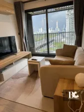 บูทีคคอนโดแห่งแรกจากเอพี ออกแบบสู่ความเป็นที่สุดของทุกด้าน แตกต่างและโดดเด่นด้วยสีแดง “Red Hype” สะท้อนตัวตนในทุกรายละเอียด พร้อมเข้าอยู่แล้ววันนี้ ใกล้รถไฟฟ้า 2 สาย MRT พระราม 9 และ Airport Rail Link มักกะสัน รถไฟฟ้าความเร็วสูงเชื่อม 3 สนามบิน*