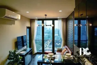 THE LINE
Asoke Ratchada