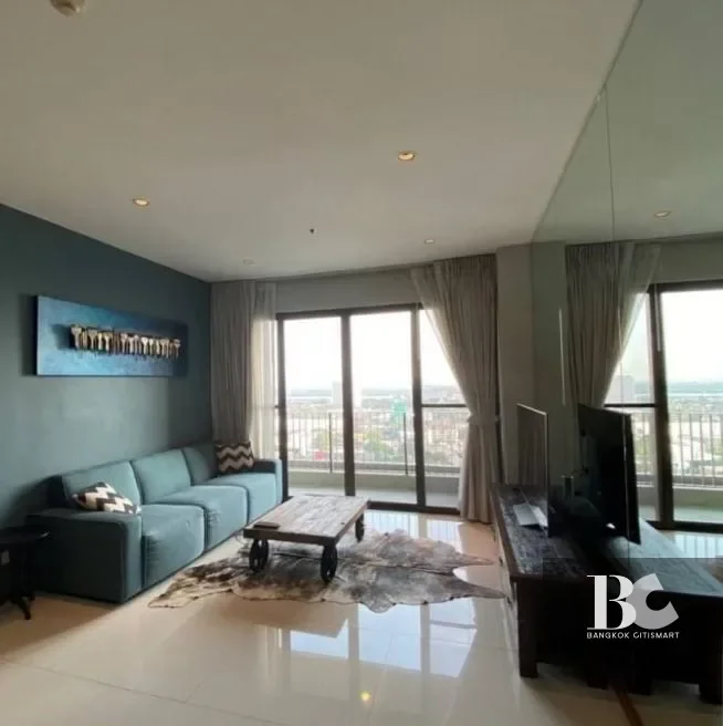 ดิ เอ็มโพริโอ เพลส คอนโดมิเนียมหรู กลางสุขุมวิท เพียงแค่ไม่กี่ก้าวสู่ BTS พร้อมพงษ์ และห้าง The Emporium.