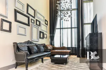 ดิ เอ็มโพริโอ เพลส คอนโดมิเนียมหรู กลางสุขุมวิท เพียงแค่ไม่กี่ก้าวสู่ BTS พร้อมพงษ์ และห้าง The Emporium.