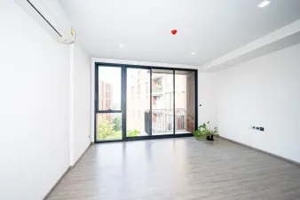 คอนโดสไตล์รีสอร์ท รายล้อมด้วยต้นไม้ใหญ่