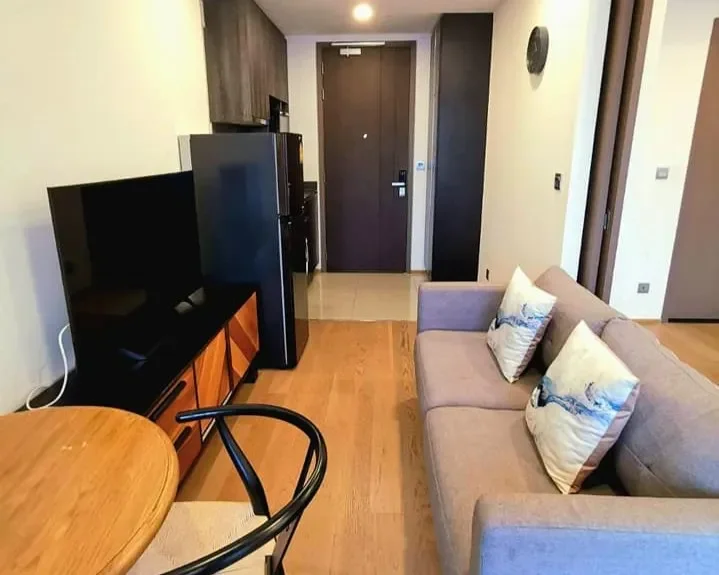 แอชตัน จุฬา – สีลม คอนโดน่าอยู่ ทำเลดี ใกล้ MRT สามย่าน