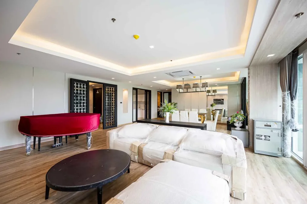 คอนโดหรู เพียง 600 ม จาก BTS ทองหล่อ