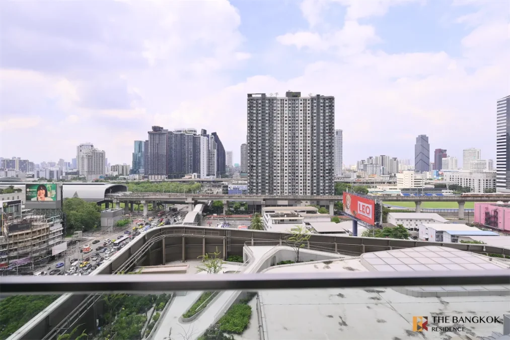 ดิ เอส แอท สิงห์ คอมเพล็กซ์