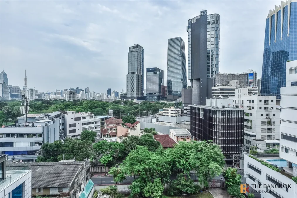 ศาลาแดง วัน