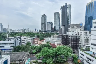 ศาลาแดง วัน