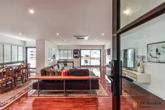 ลาเมซอง  ร่วมฤดี คอนโดมิเนียม