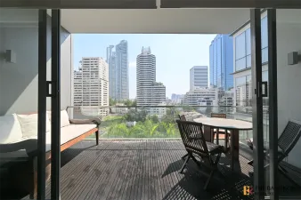 โดมัส 16,18