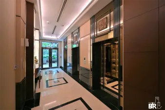 ดิ แอดเดรส ชิดลม