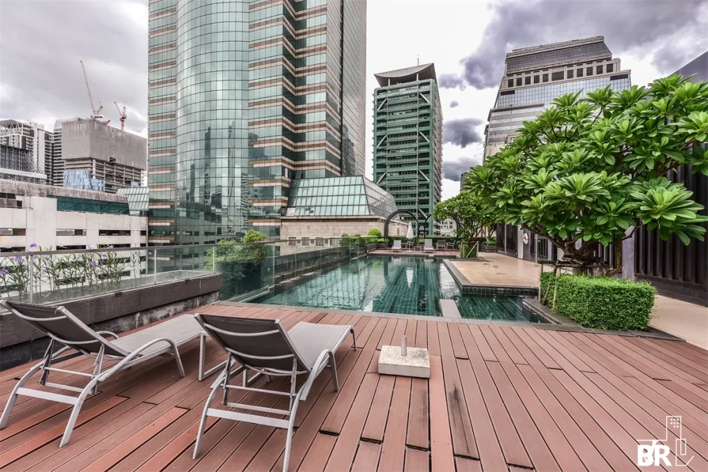 โคเรสซิโอ สาทร-พิพัฒน์