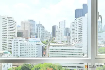 เดอะ เทรนดี้ คอนโดมิเนียม