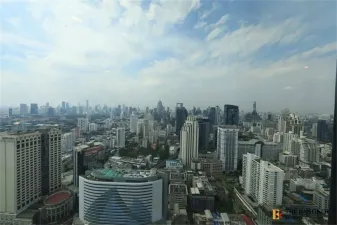 แอชตัน อโศก