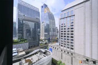 โนเบิล เพลินจิต