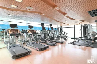 ลิฟ แอท 49