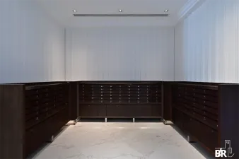 รอยซ์ ไพรเวท เรสซิเดนท์ส