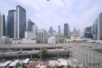 รื่นฤดี คอนโดมิเนียม