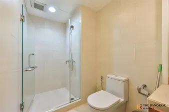 เดอะบางกอก ถนนทรัพย์