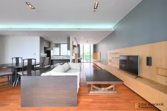 โดมัส 16,18