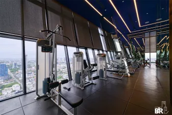 เอกซ์ที เอกมัย