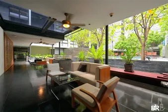 โหมด สุขุมวิท 61