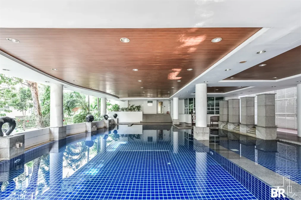 เดอะบางกอก ถนนทรัพย์