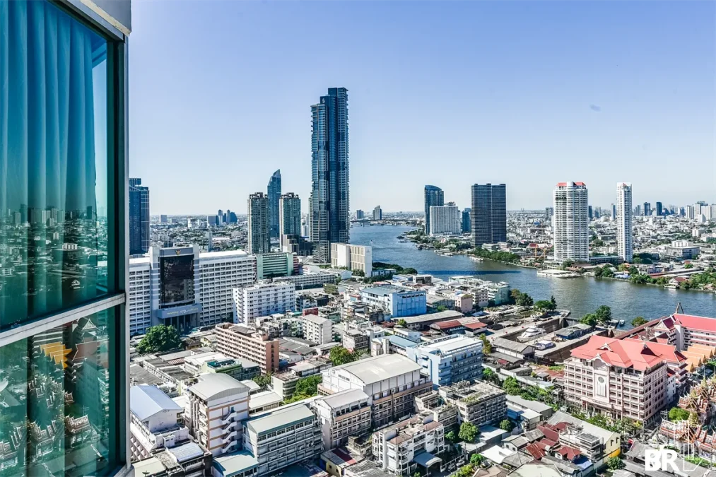 ริธึ่ม สาทร