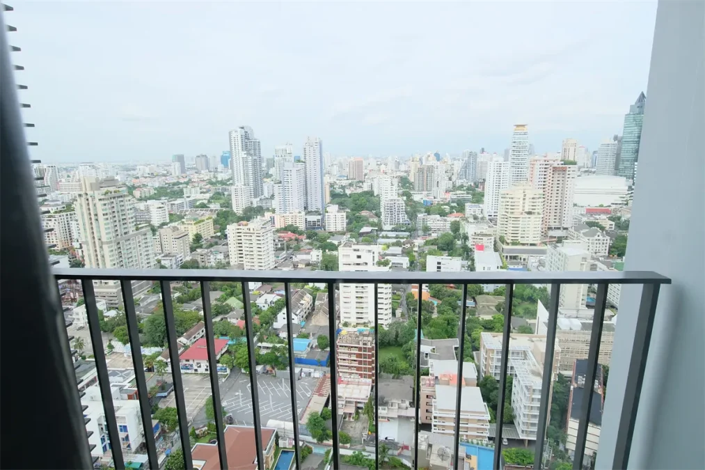 เอดจ์ สุขุมวิท 23