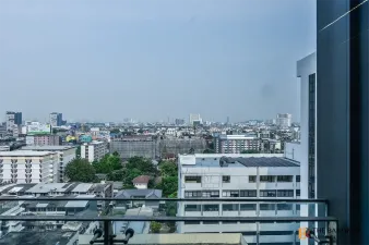 เดอะ โมนูเมนท์ สนามเป้า