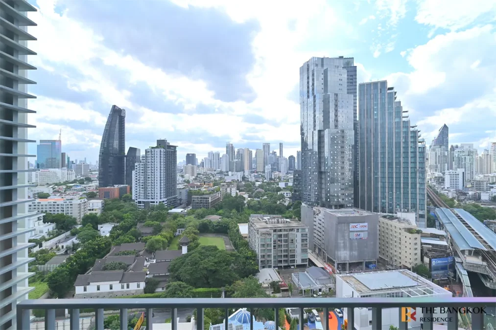 สิริ แอท สุขุมวิท