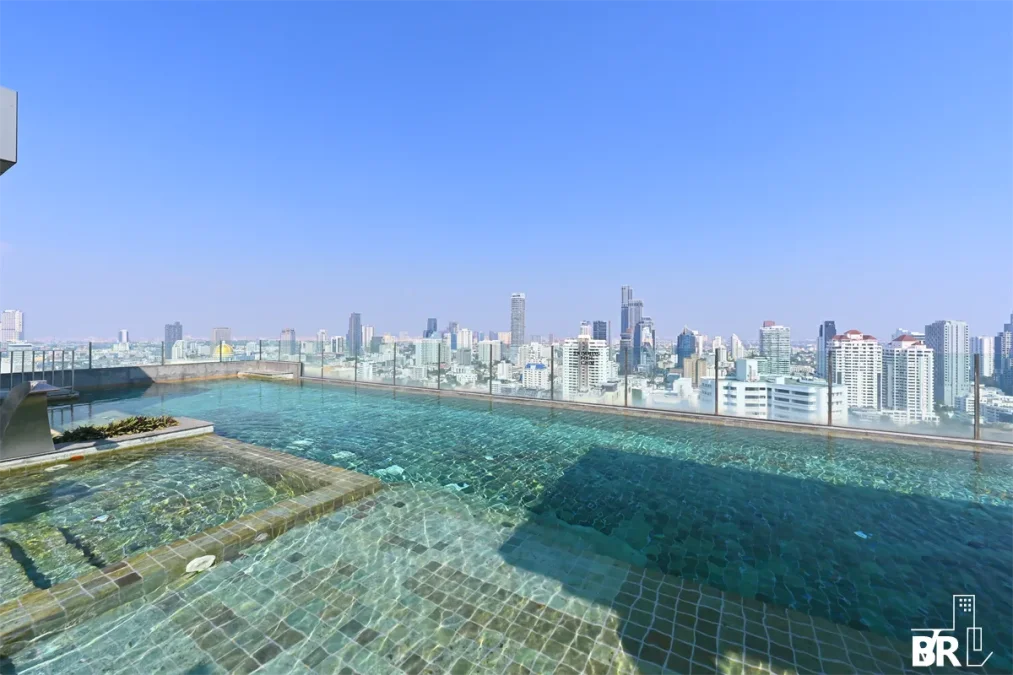 เอช สุขุมวิท 43 คอนโดมิเนียม