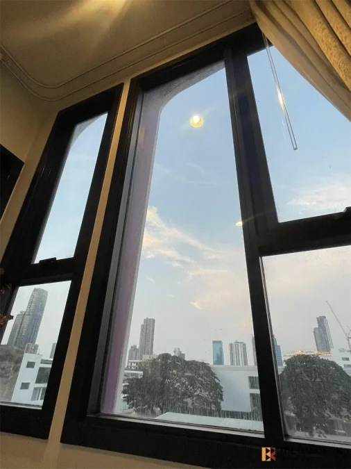 เอกซ์ที เอกมัย