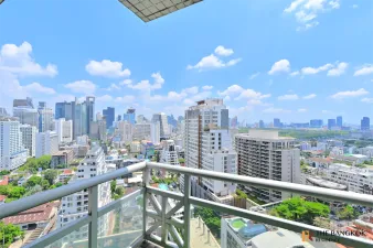 ออล ซีซั่น แมนชั่น