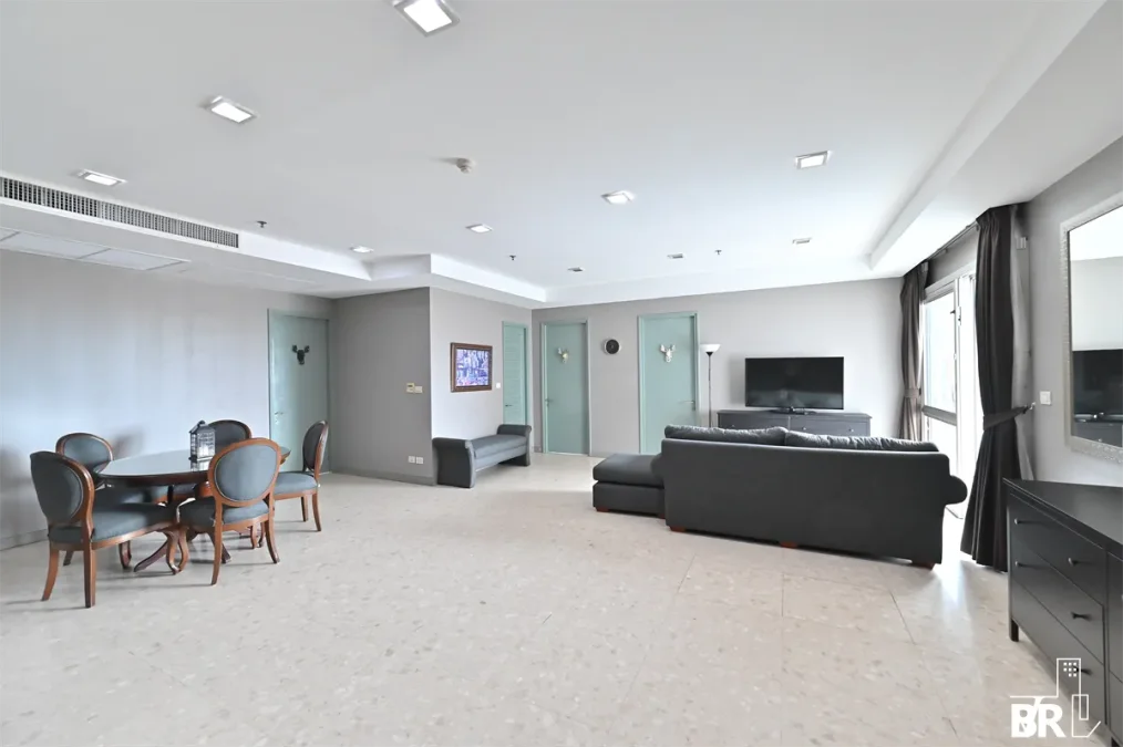 ณุศาศิริ แกรนด์ คอนโด