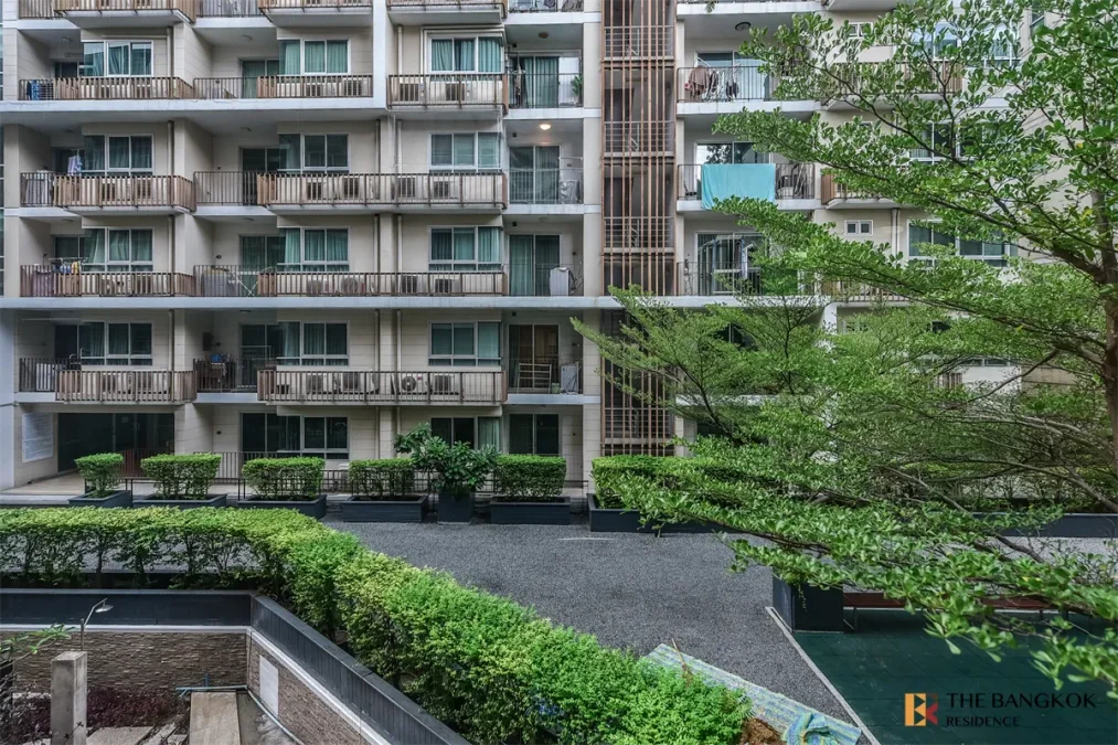 เดอะโคลเวอร์ ทองหล่อ