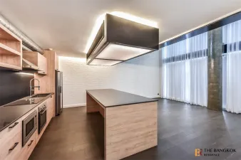 เพนท์เฮ้าส์ คอนโดมิเนียม 3