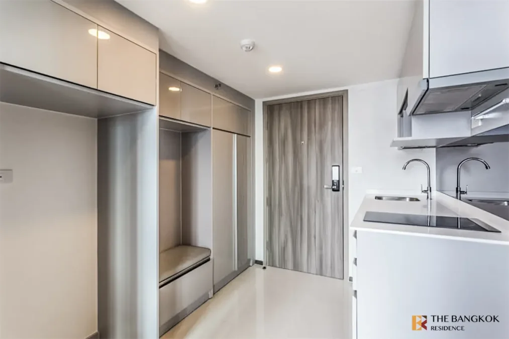 ไนท์บริดจ์ สเปซ รัชโยธิน