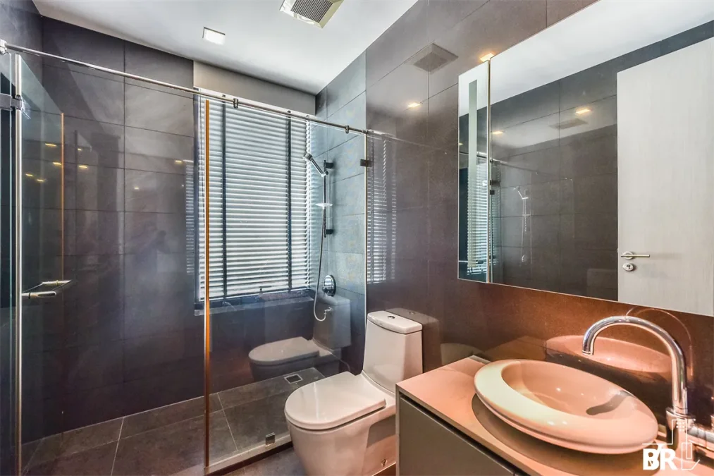 เอ็ม สีลม