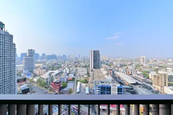 วิสซ์ดอม อเวนิว รัชดา-ลาดพร้าว