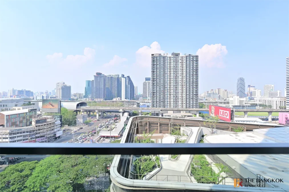 ดิ เอส แอท สิงห์ คอมเพล็กซ์