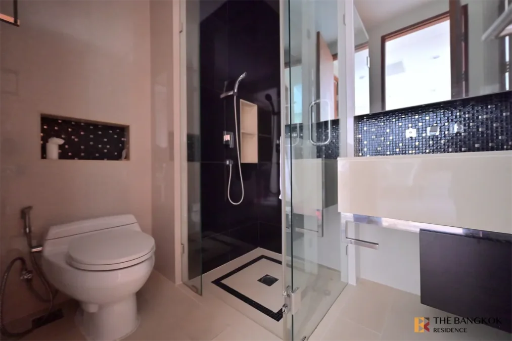 คอนโด ดิ แอดเดรส สุขุมวิท 28